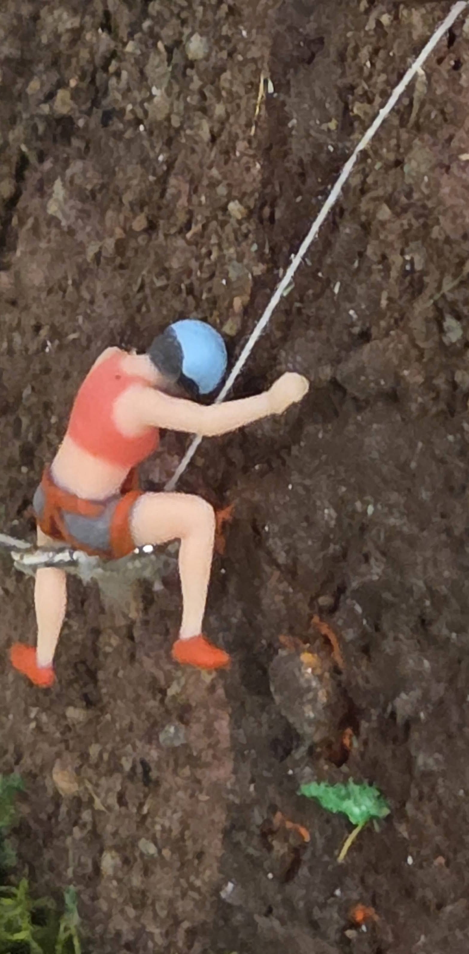 Hand-Painted Miniature Climbing Set – 2 Piece HO Scale Miniature People Collection