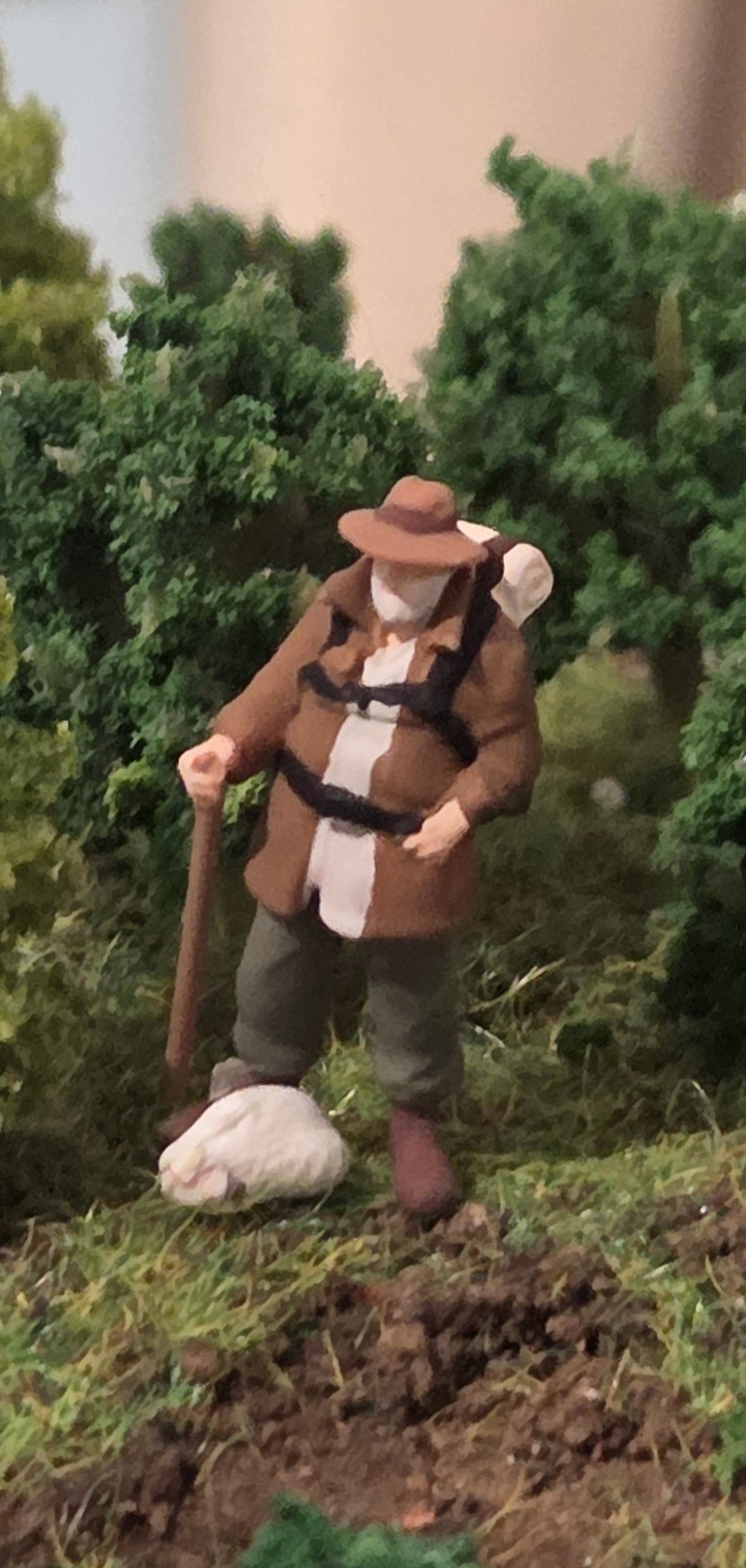 Hand-Painted Hiker – 1 Piece HO Scale Miniature People Collection