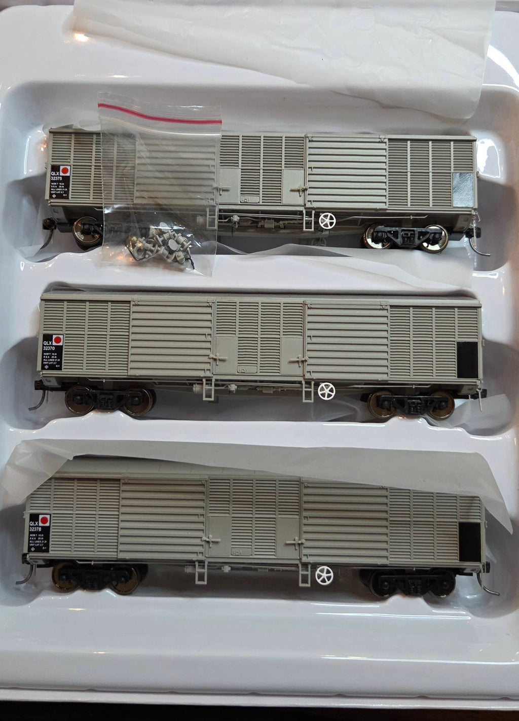 WUISKE RTR001 QLX Box Wagon – As Built Set 1 (3 Pack) – HOn3½ Queensland Rail