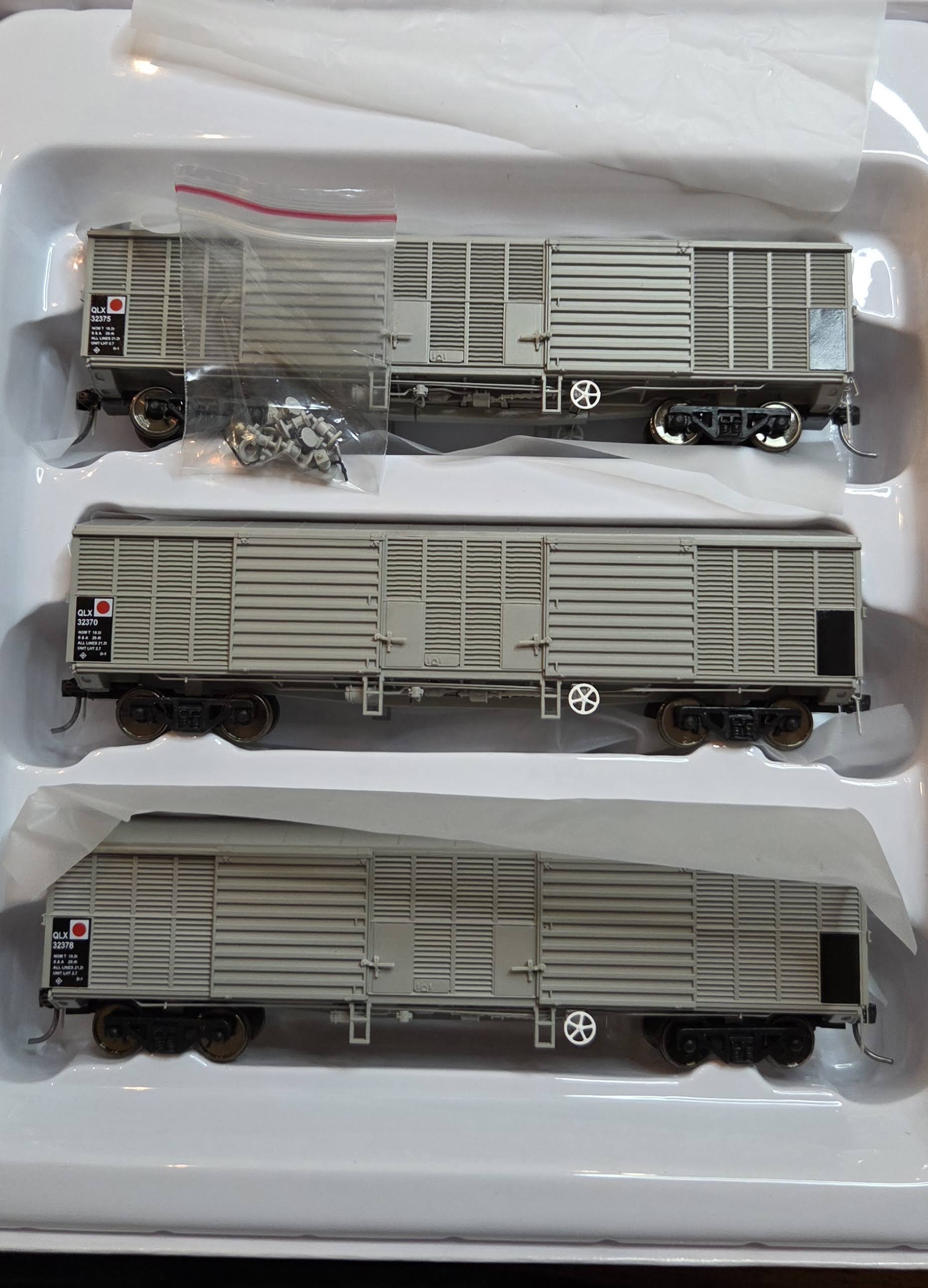 WUISKE RTR001 QLX Box Wagon – As Built Set 1 (3 Pack) – HOn3½ Queensland Rail