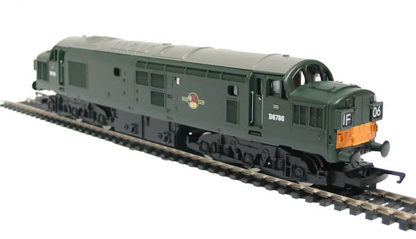 Hornby R2471A Class 37 D6700 in BR green with split head code