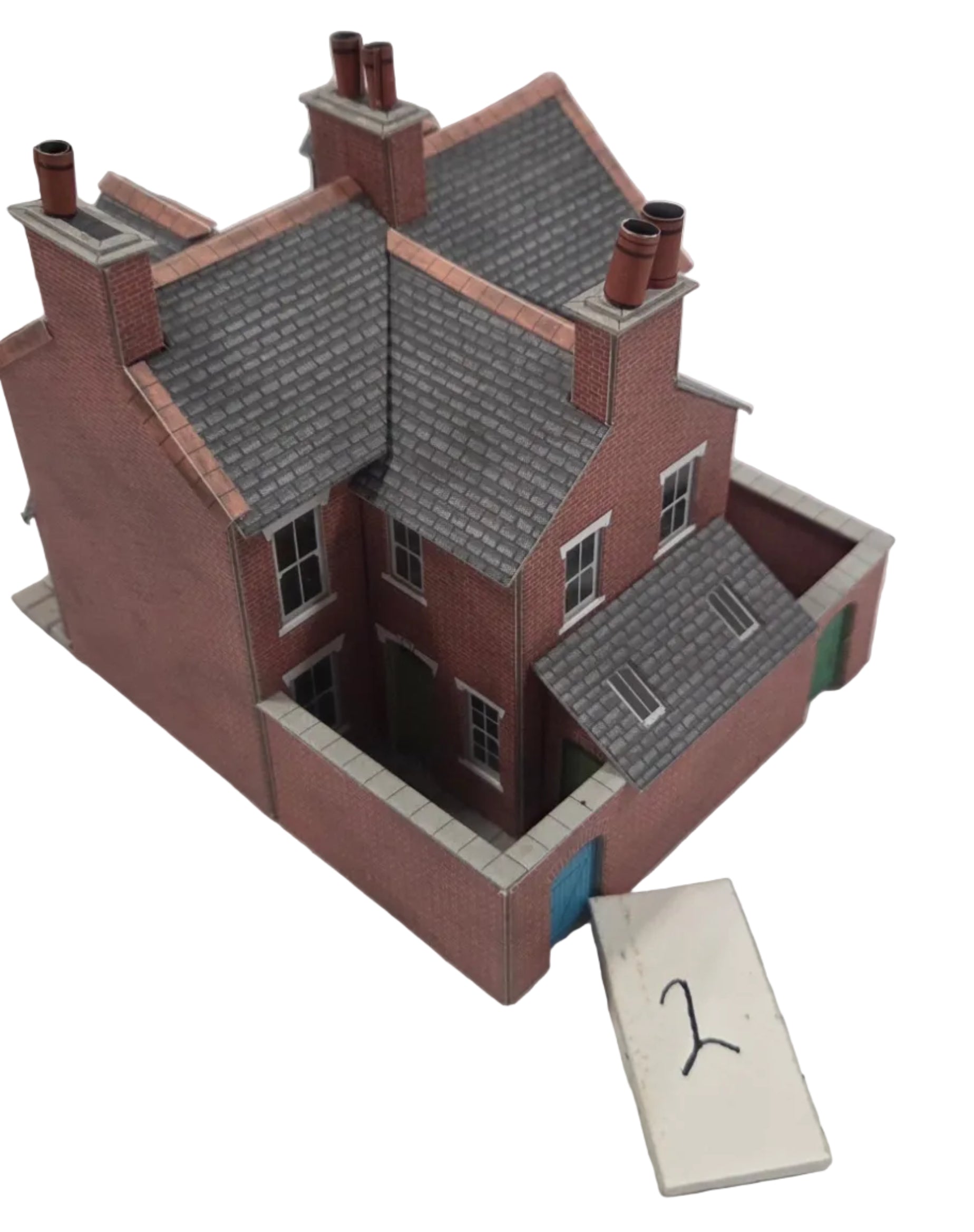 OO/HO Scale Card Kit Terraced Houses (2) – Built & Painted – PreLoved