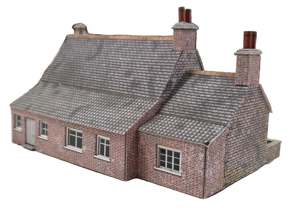 OO/HO Scale Tudor Manor House – Pre-Built Card Scenic Building – PreLoved