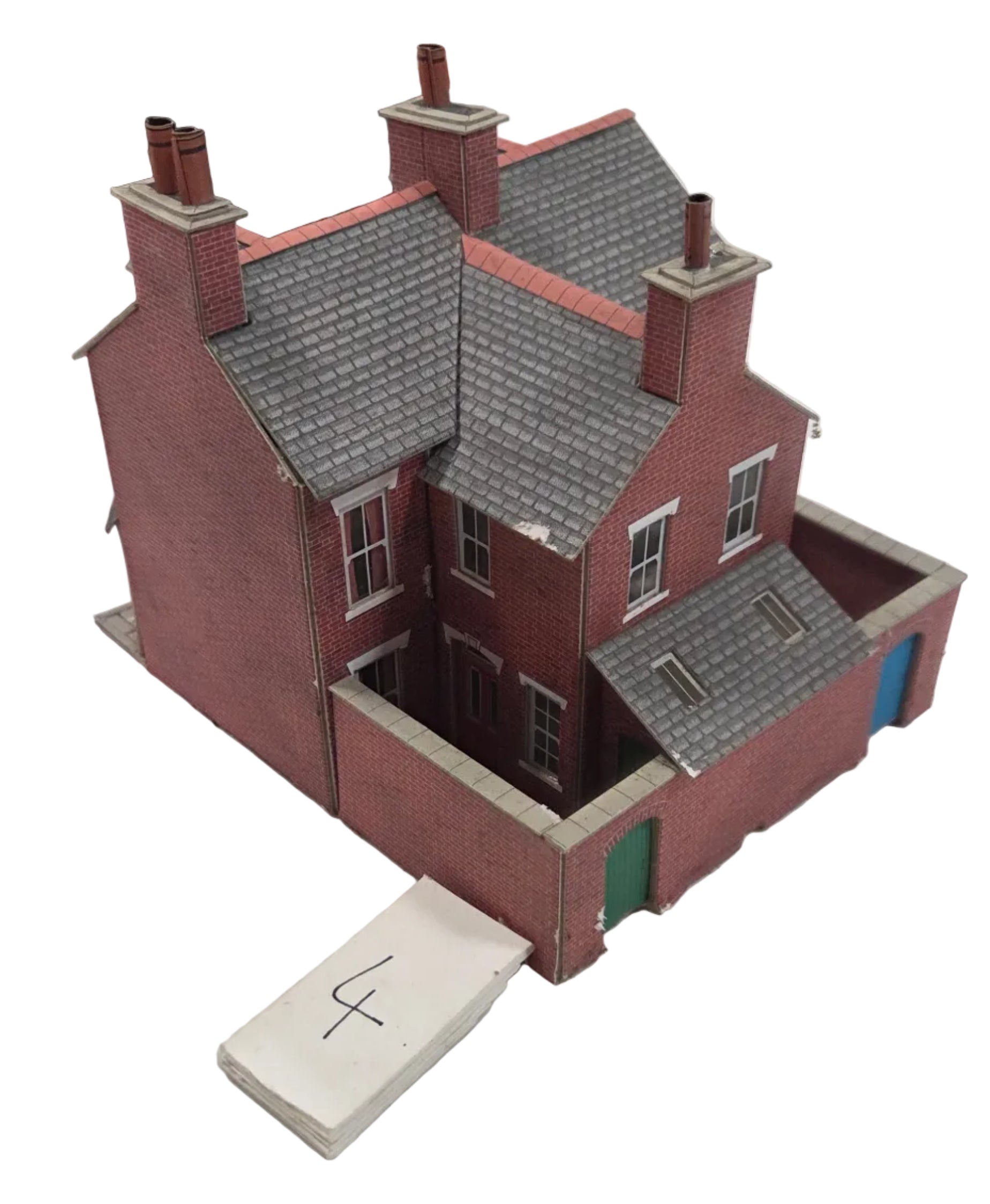 OO/HO Scale Card Kit Terraced Houses (4) – Built & Painted – PreLoved