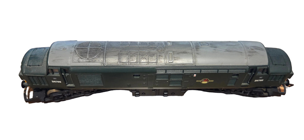 Hornby R2471A Class 37 D6700 in BR green with split head code