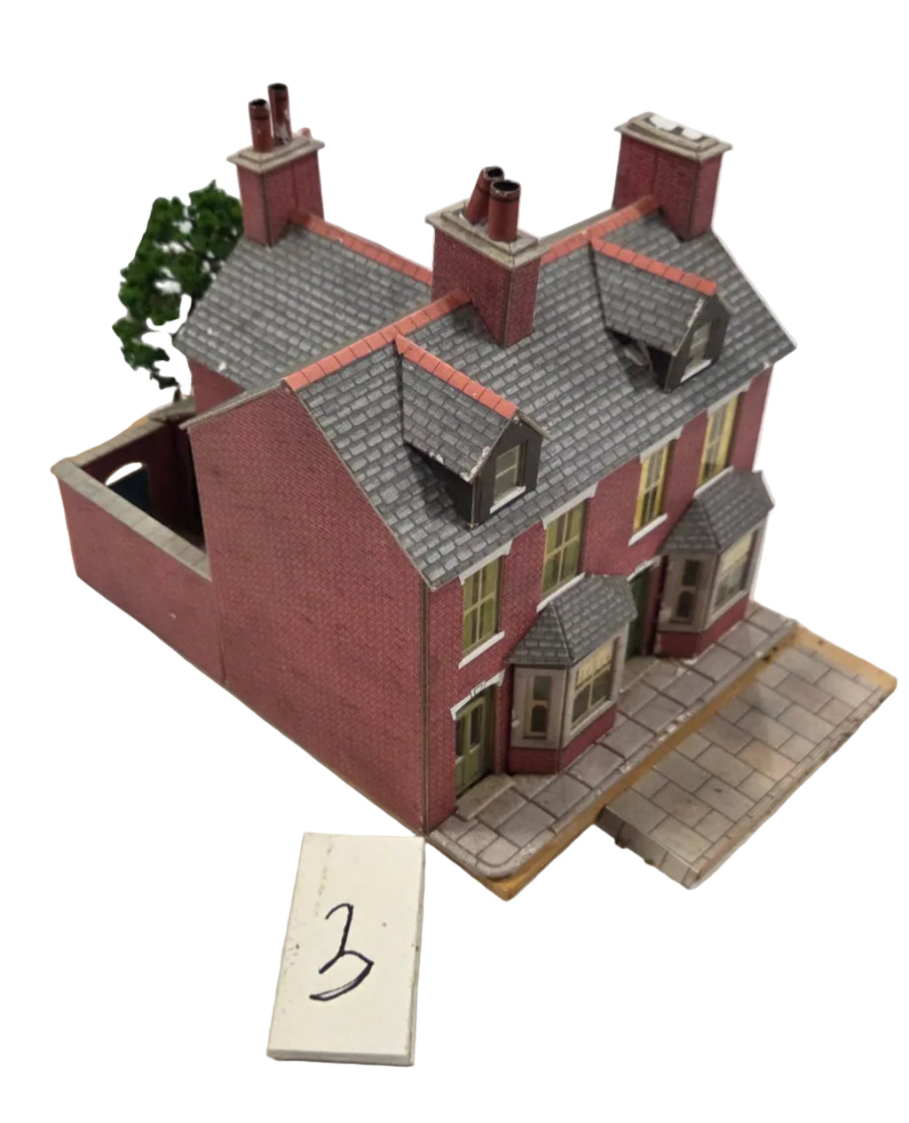 OO/HO Scale Card Kit Terraced Houses (3) – Built & Painted – PreLoved