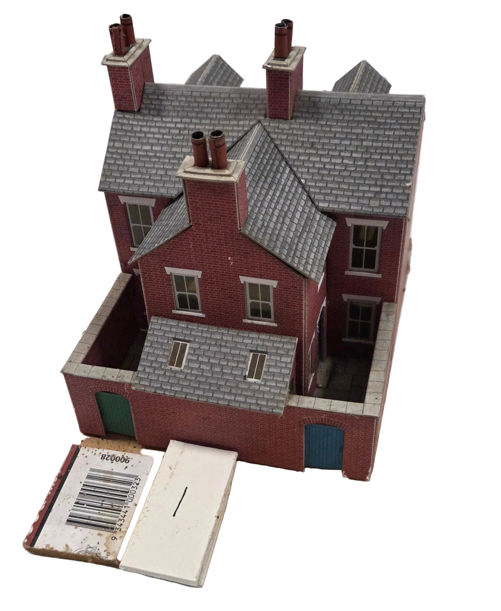 OO/HO Scale Card Kit Terraced Houses (1) – Built & Painted – PreLoved