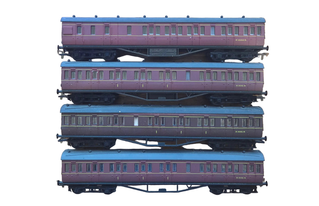 BR Maroon 57ft Non-Corridor Coach Set (4) – 3 Composite & 1 Brake Van – OO Gauge