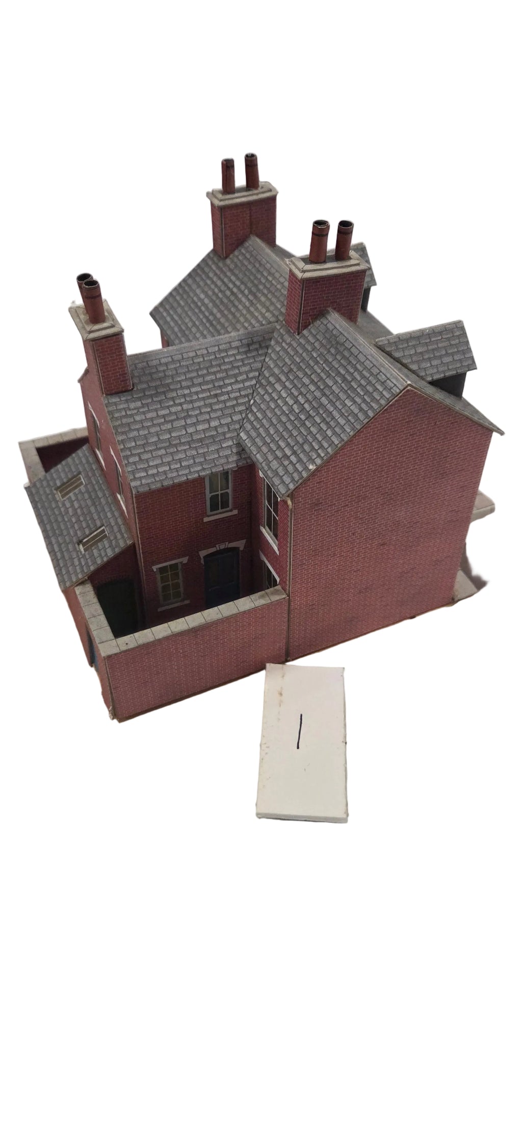 OO/HO Scale Card Kit Terraced Houses (1) – Built & Painted – PreLoved